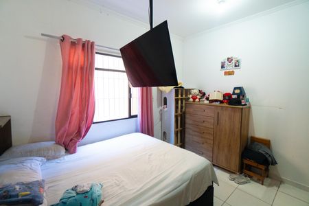 Casa à venda com 300m², 5 quartos e 3 vagas Casa à venda com 300m², 5 quartos e 3 vagasCasa 1 - Quarto 1