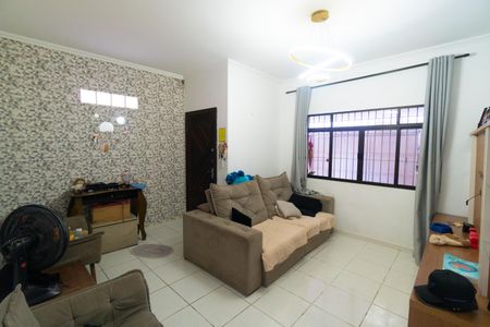 Casa 1 - Sala de casa à venda com 5 quartos, 300m² em Vila Fachini, São Paulo