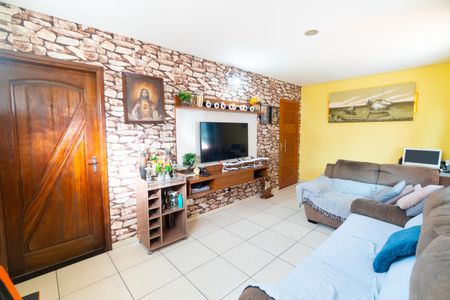 Casa à venda com 300m², 5 quartos e 3 vagas Casa à venda com 300m², 5 quartos e 3 vagasCasa 2 - Sala