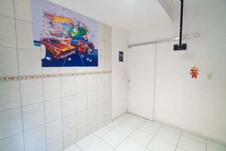 Casa 1 - Quarto 2 de casa à venda com 5 quartos, 300m² em Vila Fachini, São Paulo