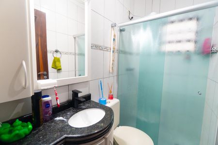 Casa à venda com 300m², 5 quartos e 3 vagas Casa à venda com 300m², 5 quartos e 3 vagasCasa 1 - Banheiro