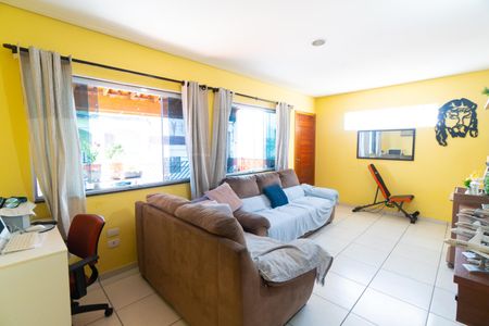 Casa à venda com 300m², 5 quartos e 3 vagas Casa à venda com 300m², 5 quartos e 3 vagasCasa 2 - Sala