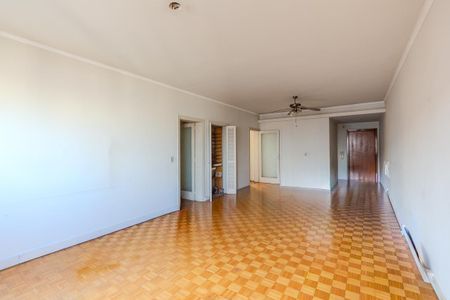 Apartamento à venda com 158m², 3 quartos e 1 vaga Apartamento à venda com 158m², 3 quartos e 1 vagaSala
