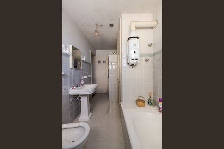 Apartamento à venda com 158m², 3 quartos e 1 vaga Apartamento à venda com 158m², 3 quartos e 1 vagaBanheiro social