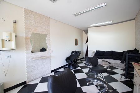 Salão de casa para alugar com 3 quartos, 394m² em Vila Boacava, São Paulo