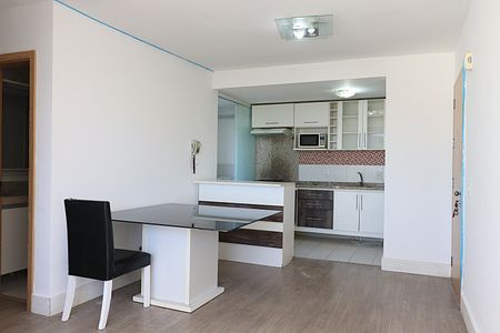 Sala de apartamento à venda com 3 quartos, 67m² em Jardim Carvalho, Porto Alegre