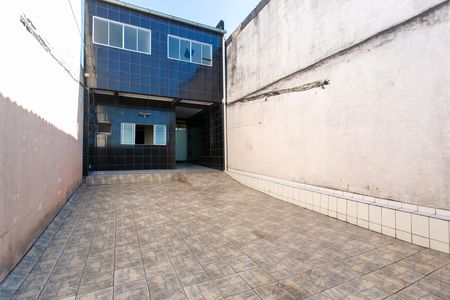 Casa à venda com 144m², 3 quartos e 4 vagas Casa à venda com 144m², 3 quartos e 4 vagasGaragem