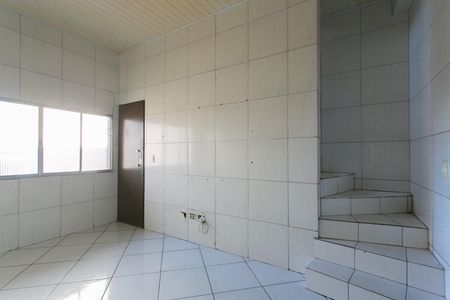 Sala  de casa à venda com 3 quartos, 144m² em Vila Carmosina, São Paulo