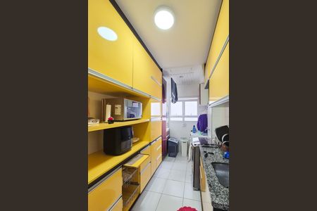 Apartamento à venda com 58m², 2 quartos e 1 vaga Apartamento à venda com 58m², 2 quartos e 1 vagaCozinha - Armários