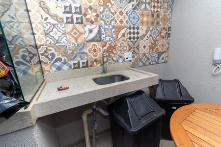 Apartamento para alugar com 30m², 1 quarto e sem vaga Apartamento para alugar com 30m², 1 quarto e sem vagaÁrea comum - Churrasqueira