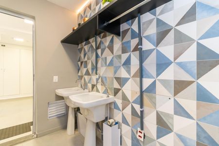 Apartamento para alugar com 30m², 1 quarto e sem vaga Apartamento para alugar com 30m², 1 quarto e sem vagaLavanderia