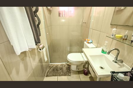 Casa à venda com 150m², 4 quartos e 2 vagasBanheiro 2