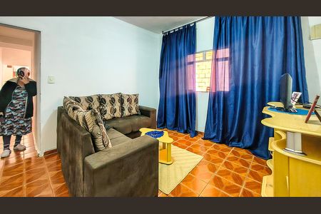 Casa à venda com 150m², 4 quartos e 2 vagasSala 1