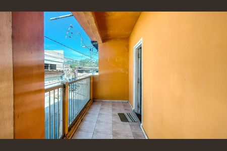 Casa à venda com 150m², 4 quartos e 2 vagasVaranda