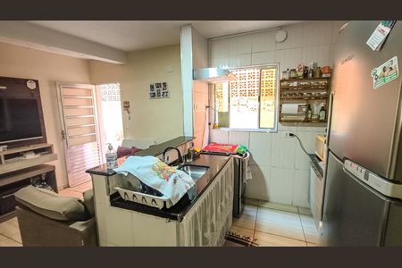 Casa à venda com 150m², 4 quartos e 2 vagasCozinha 2