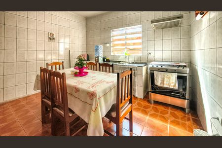 Casa à venda com 150m², 4 quartos e 2 vagasCozinha 1