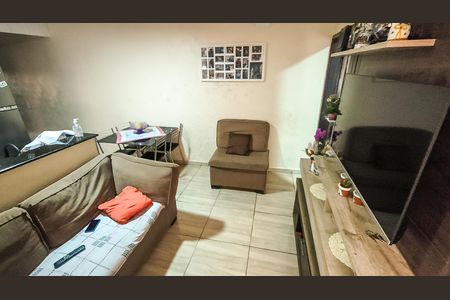 Casa à venda com 150m², 4 quartos e 2 vagasSala 2