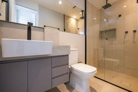 Apartamento para alugar com 46m², 2 quartos e 1 vaga Apartamento para alugar com 46m², 2 quartos e 1 vagaBanheiro