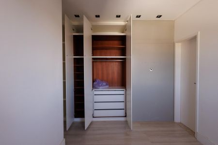 Apartamento para alugar com 72m², 2 quartos e 2 vagasSuíte