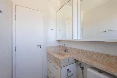 Apartamento para alugar com 72m², 2 quartos e 2 vagasBanheiro Corredor