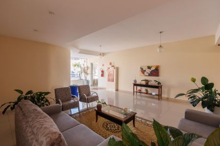 Apartamento para alugar com 72m², 2 quartos e 2 vagasHall social