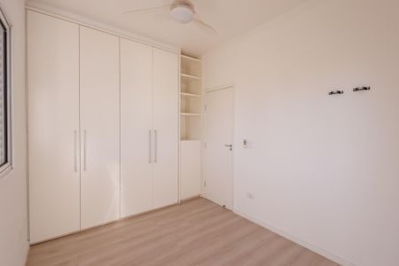 Apartamento para alugar com 72m², 2 quartos e 2 vagasQuarto