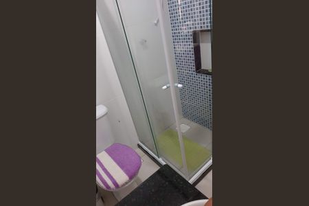 Banheiro de apartamento para alugar com 1 quarto, 59m² em Verão Vermelho, Cabo Frio