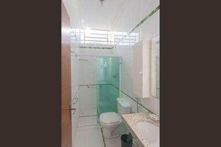 Banheiro da Suíte de casa à venda com 4 quartos, 134m² em Vila Marieta, Campinas