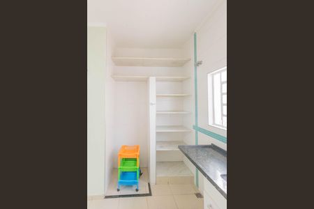 Casa à venda com 134m², 4 quartos e 2 vagas Casa à venda com 134m², 4 quartos e 2 vagasCozinha