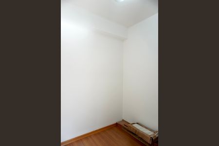Apartamento para alugar com 93m², 3 quartos e 1 vaga Apartamento para alugar com 93m², 3 quartos e 1 vagaDependências de Serviço