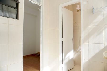 Apartamento para alugar com 93m², 3 quartos e 1 vaga Apartamento para alugar com 93m², 3 quartos e 1 vagaDependências de Serviço