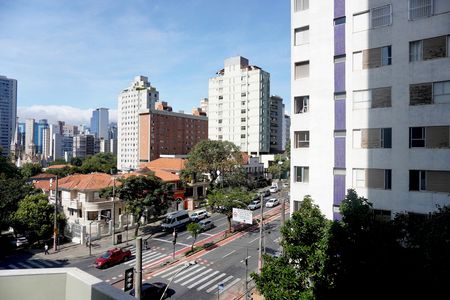 Quarto 1 - Vista de apartamento para alugar com 3 quartos, 93m² em Lourdes, Belo Horizonte