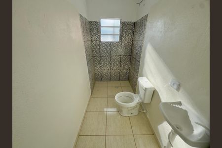 Banheiro de casa para alugar com 1 quarto, 55m² em Recreio São Jorge, Guarulhos