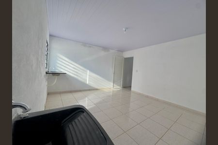 Cozinha de casa para alugar com 1 quarto, 55m² em Recreio São Jorge, Guarulhos