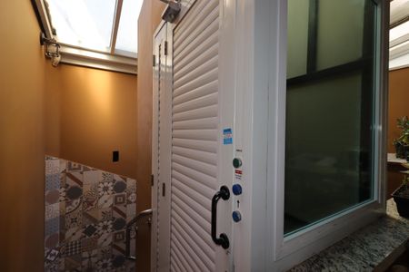 Elevador de casa à venda com 3 quartos, 252m² em Parque João Ramalho, Santo André