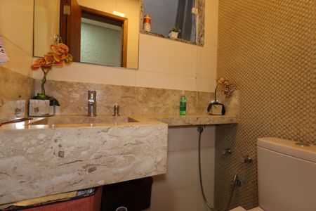 Lavabo de casa à venda com 3 quartos, 252m² em Parque João Ramalho, Santo André