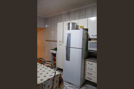 Casa à venda com 190m², 6 quartos e 4 vagas Casa à venda com 190m², 6 quartos e 4 vagasCozinha