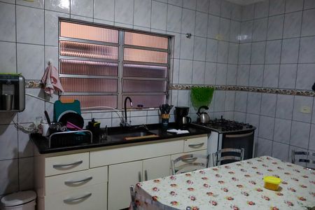 Casa à venda com 190m², 6 quartos e 4 vagas Casa à venda com 190m², 6 quartos e 4 vagasCozinha