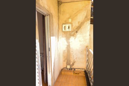 Casa à venda com 190m², 6 quartos e 4 vagas Casa à venda com 190m², 6 quartos e 4 vagasSacada