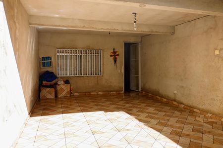 Casa à venda com 190m², 6 quartos e 4 vagas Casa à venda com 190m², 6 quartos e 4 vagasGaragem