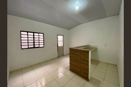 Sala Cozinha de casa para alugar com 1 quarto, 55m² em Recreio São Jorge, Guarulhos