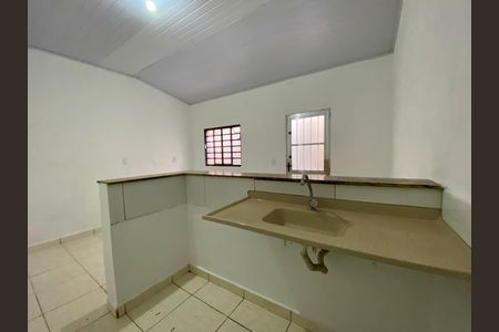 Sala Cozinha de casa para alugar com 1 quarto, 55m² em Recreio São Jorge, Guarulhos