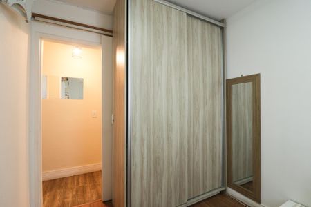 Quarto 1 de apartamento para alugar com 2 quartos, 49m² em Vila Roque, São Paulo
