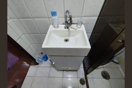 Casa para alugar com 70m², 2 quartos e sem vagaBanheiro - torneira