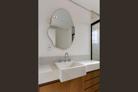 Apartamento para alugar com 104m², 3 quartos e 1 vaga Apartamento para alugar com 104m², 3 quartos e 1 vagaBanheiro da Suíte 2