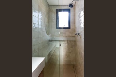 Apartamento para alugar com 104m², 3 quartos e 1 vaga Apartamento para alugar com 104m², 3 quartos e 1 vagaBanheiro da Suíte 2