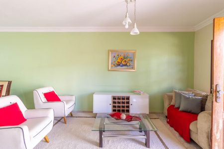 Casa à venda com 340m², 5 quartos e 5 vagas Casa à venda com 340m², 5 quartos e 5 vagasSala de Estar