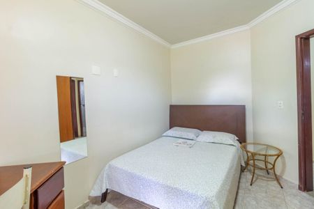 Casa à venda com 340m², 5 quartos e 5 vagas Casa à venda com 340m², 5 quartos e 5 vagasQuarto 3
