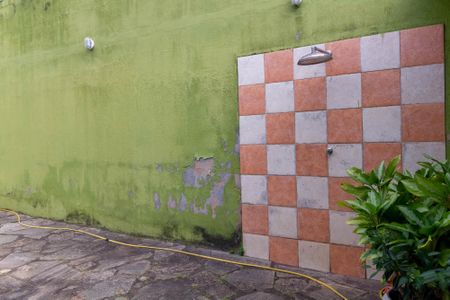Casa à venda com 340m², 5 quartos e 5 vagas Casa à venda com 340m², 5 quartos e 5 vagasJardim