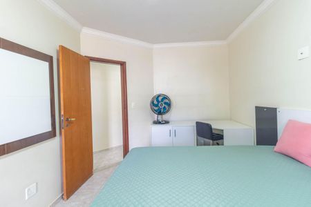 Casa à venda com 340m², 5 quartos e 5 vagas Casa à venda com 340m², 5 quartos e 5 vagasQuarto 1
